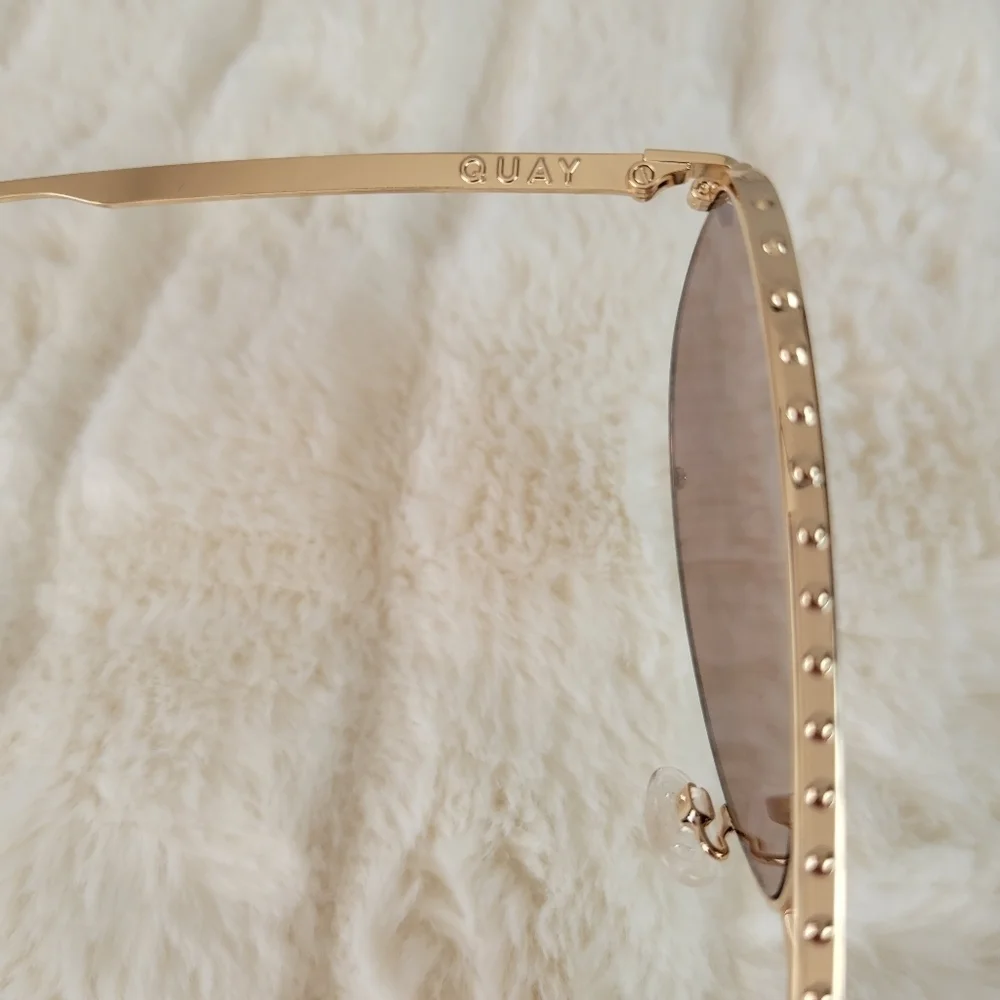 QUAY // ltd ed rivet detail gold frames with tan lenses aviator sunglass…